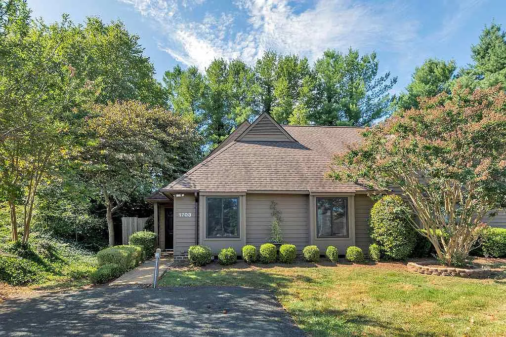1703 Royal Oak Ct photo 1