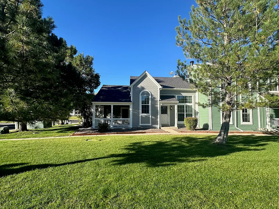 19606 Crestwood Ct