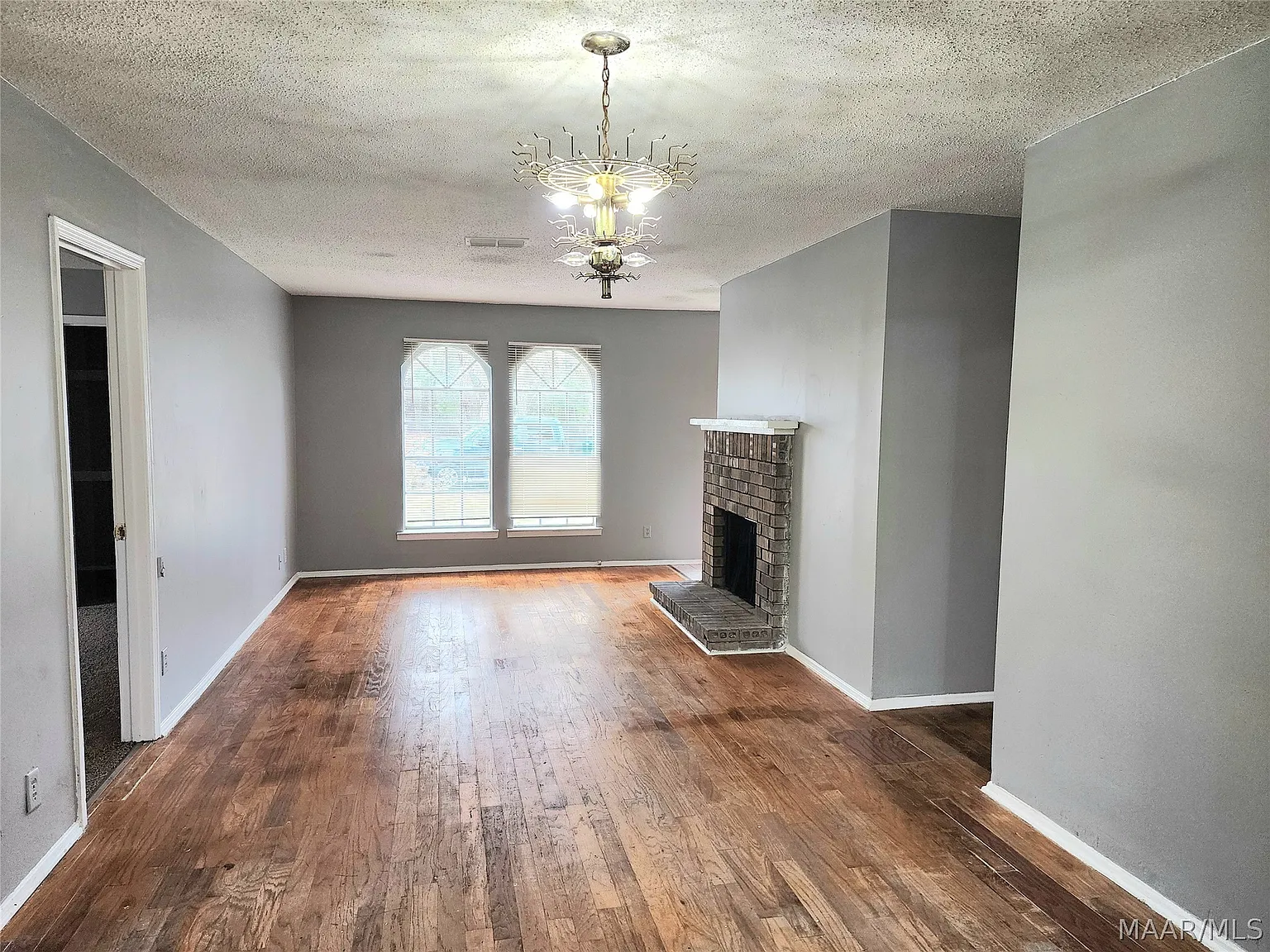 3 bed, 2.0 bath, 1553 sqft, $1,150 — Photo 4