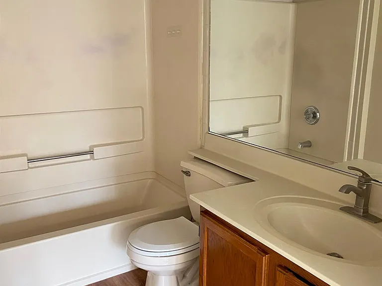 224 Waterford Dr — Photo 9