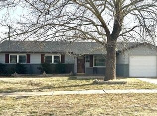 2811 W 18th St, Plainview, TX 79072