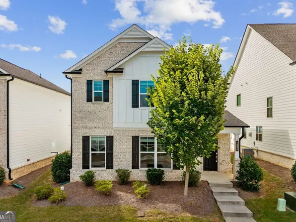 4335 Magpie Dr, Hoschton, GA 30548