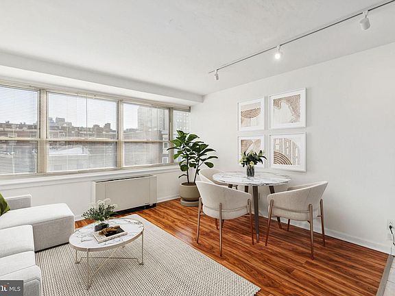 3rd image of 1810 Rittenhouse Sq APT 406