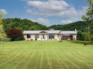 130 Mountain Cove Dr, Mooresburg, TN 37811