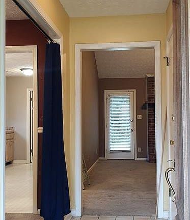 3rd image of 7134 White Oak Ln