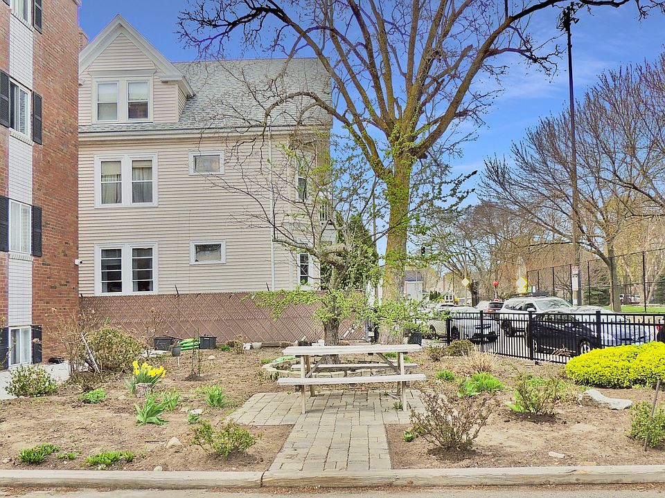 1st image of 541 Adams St Unit 6