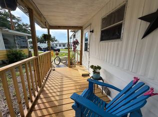 27 Las Palmas Dr, Edgewater, FL 32132