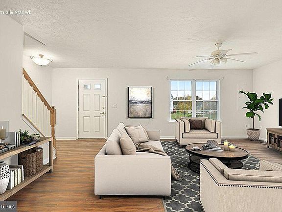 3rd image of 103 Trade Wind Ln