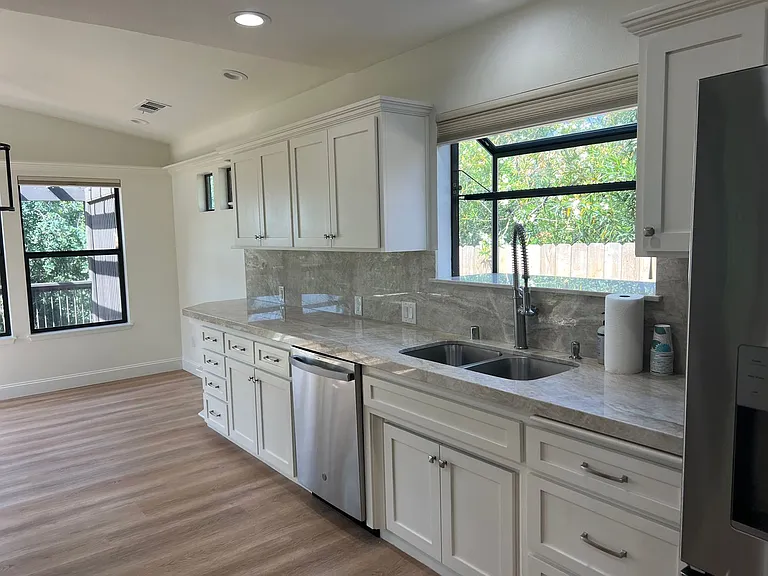 4177 Villa Dr — Photo 15