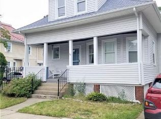 33 Edgewood Ave, Cranston, RI 02905