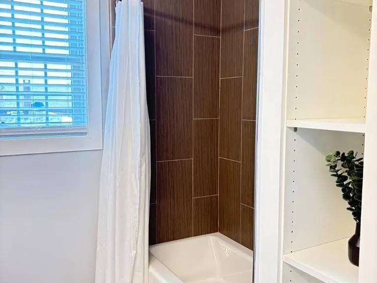 627 Bloomfield Ave #A — Photo 9