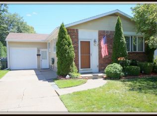 53 Caroline Ln, Depew, NY 14043