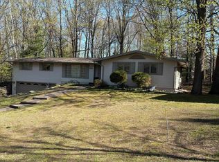 303 Jonathon Carver Rd, Marquette, MI 49855