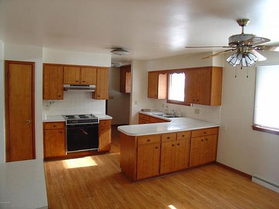 5th image of 2268 Linda Ln