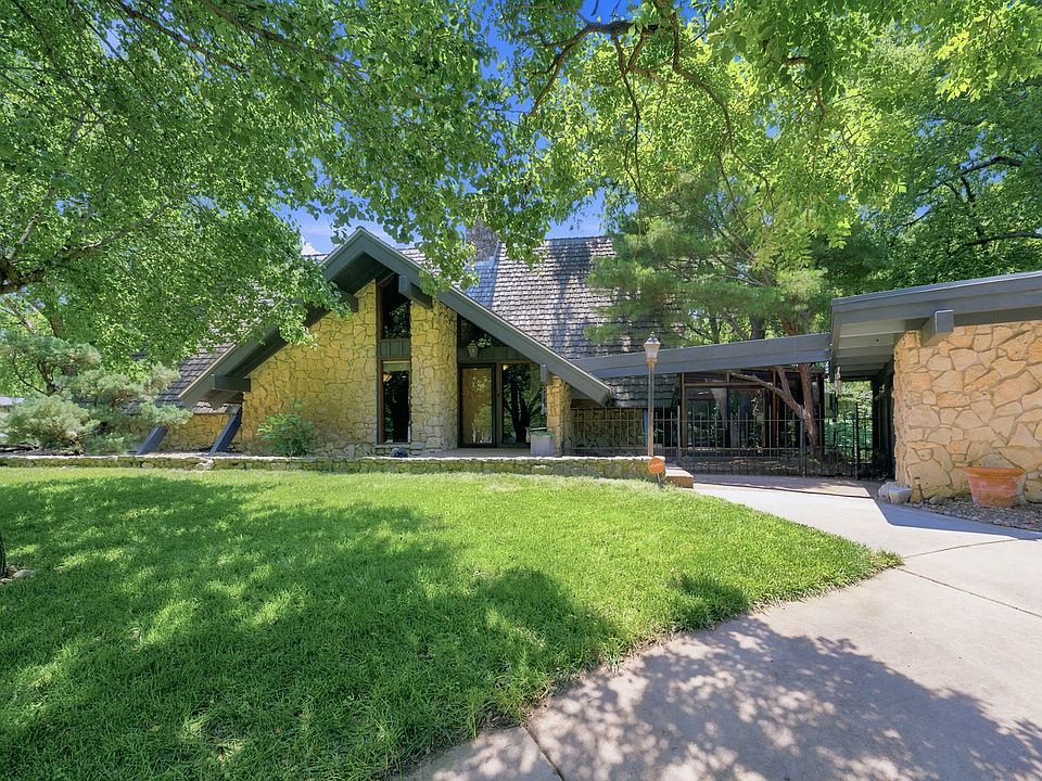 1st image of 2405 N Redbud Ln