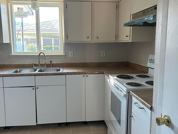 2nd image of 6427 Pizarro Dr