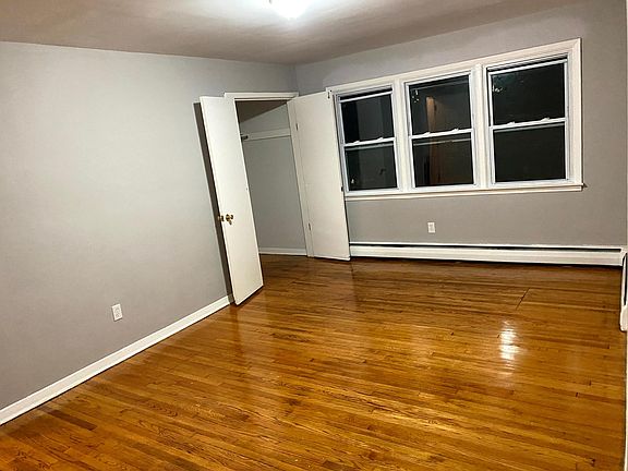 5th image of 20 Brookdale Ave Floor 2