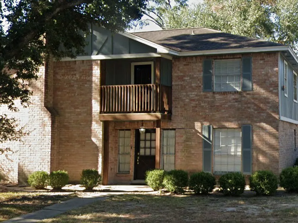 14715 Gladebrook Dr