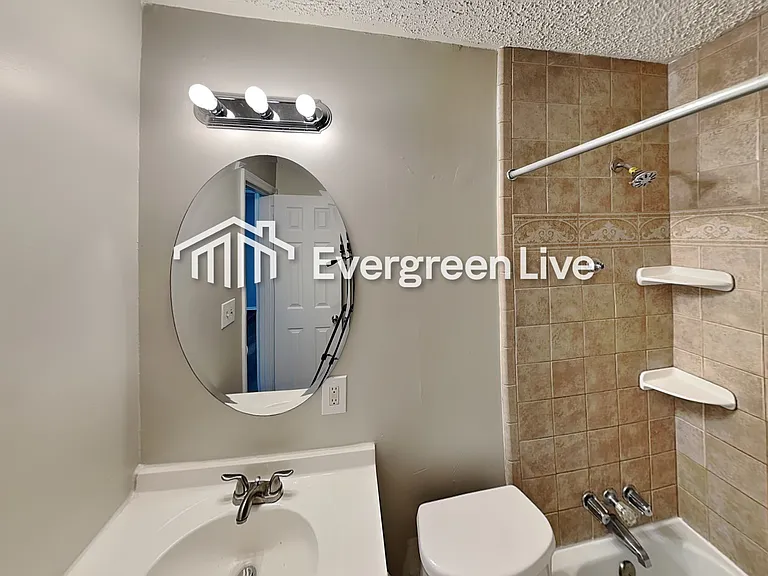 3260 Russell St — Photo 20