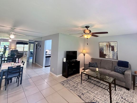 4th image of 150 SW 134th Way APT 106R