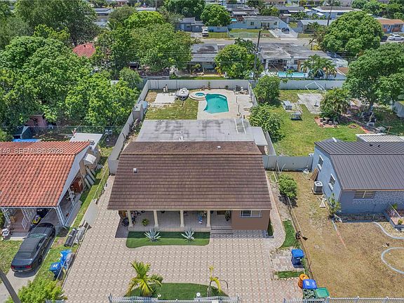 2nd image of 3030 NW 90th St