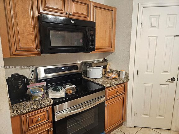 5th image of 2356 SE 16th Pl