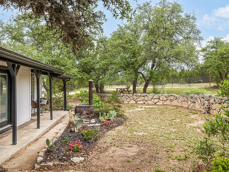 2591 Spring Valley Dr — Photo 8