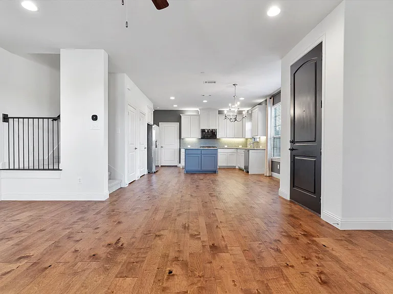 6297 Davison Way — Photo 5