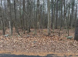 2 Rhodes Rd, Princeton, MA 01541