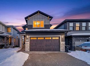 234 W Grove Point SW, Calgary, AB T3H 1Y7