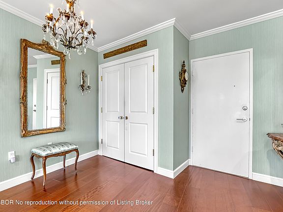 3rd image of 44 Cocoanut Row #302B