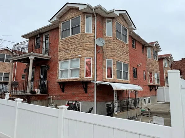3837 215th St, Bayside, NY
