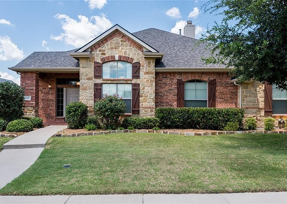 1st image of 4327 Bluffview Dr