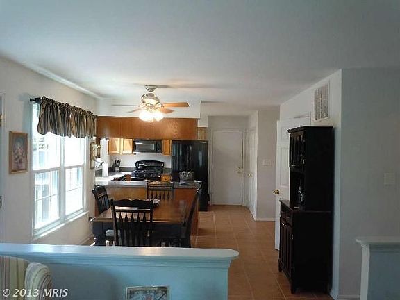 3rd image of 5413 Staples Ln