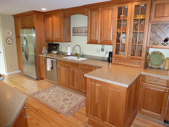 Cherry Kitchen
