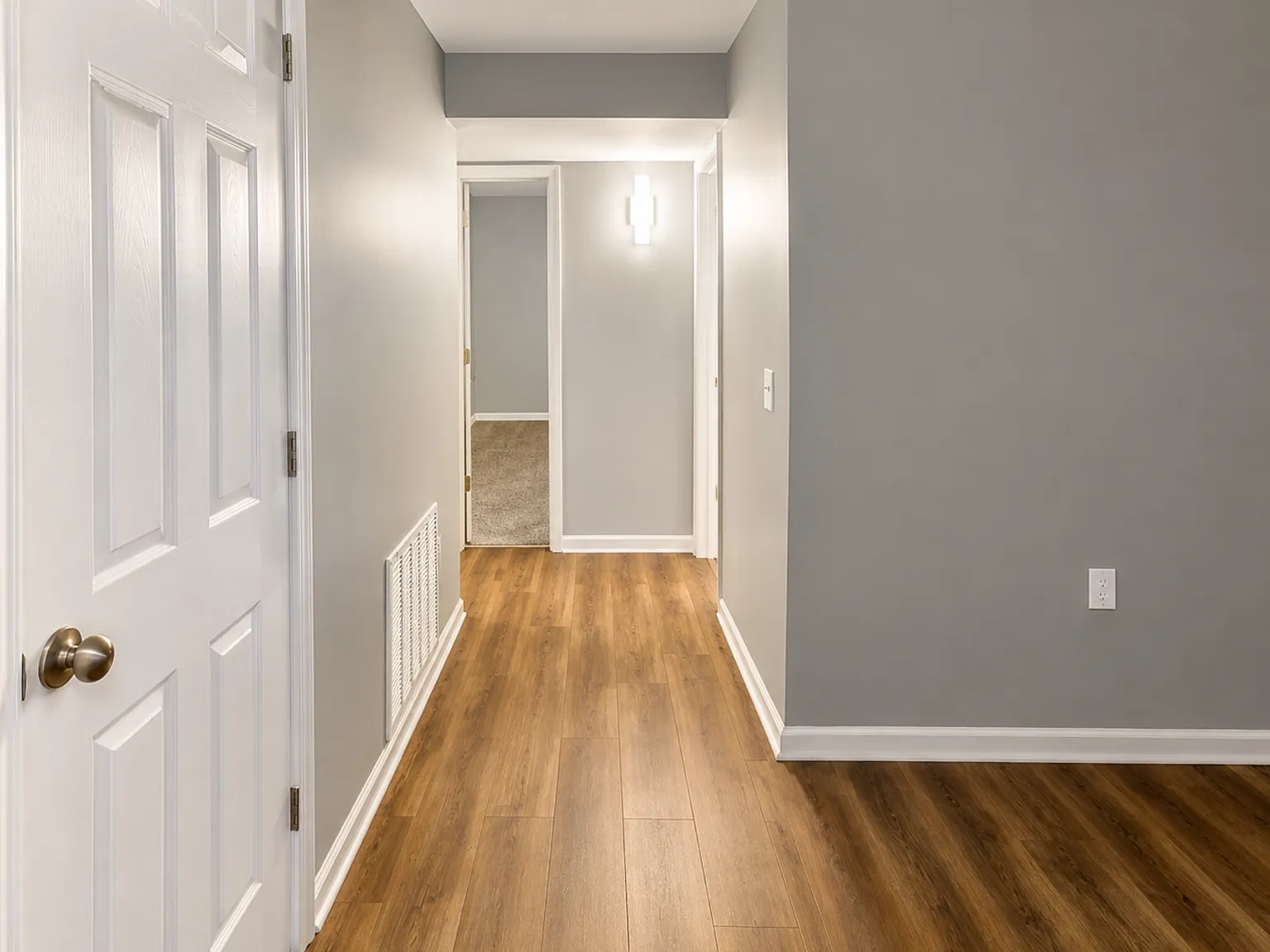 Corby Grove Apartments — Photo 3