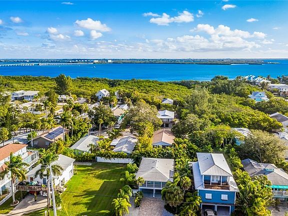 4th image of 2813 Gulf Dr
