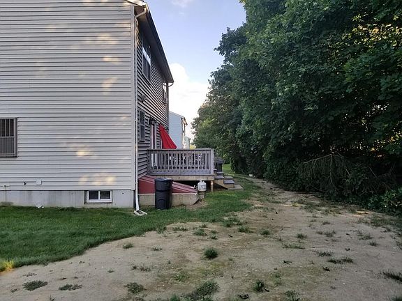3rd image of 61 Kathy Dr #61