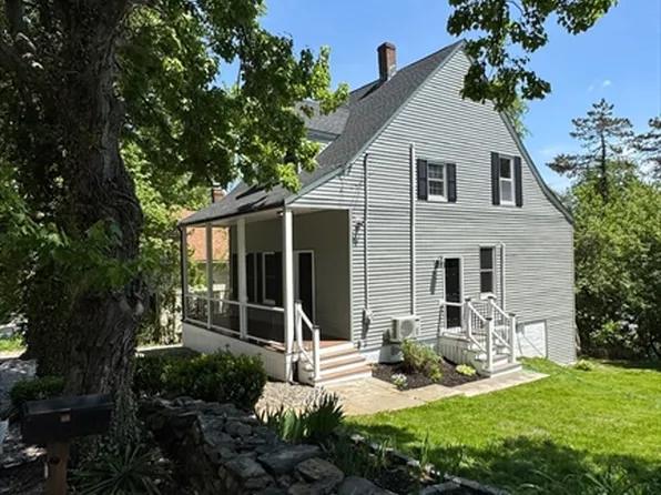 18 Baldwin St, Worcester, MA 01604