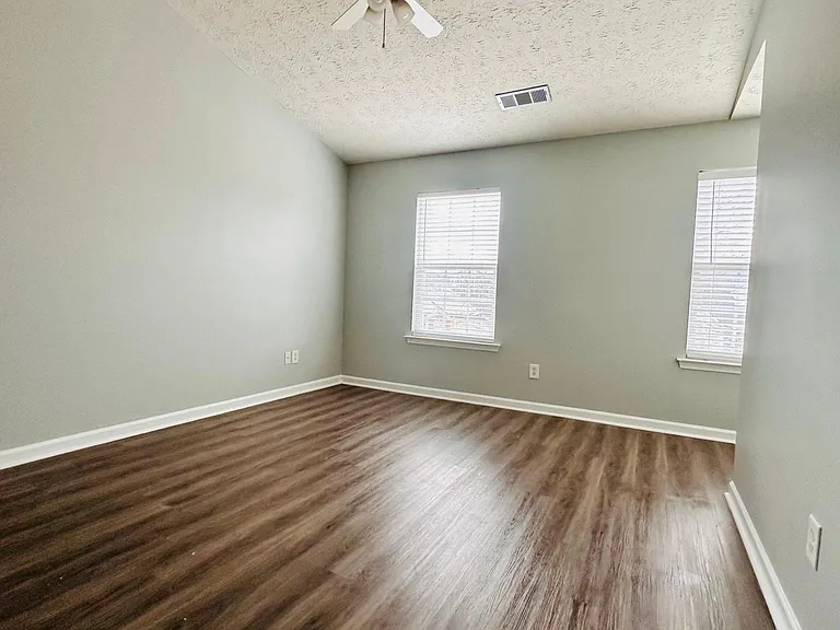 5525 Mountain Top Pl — Photo 9