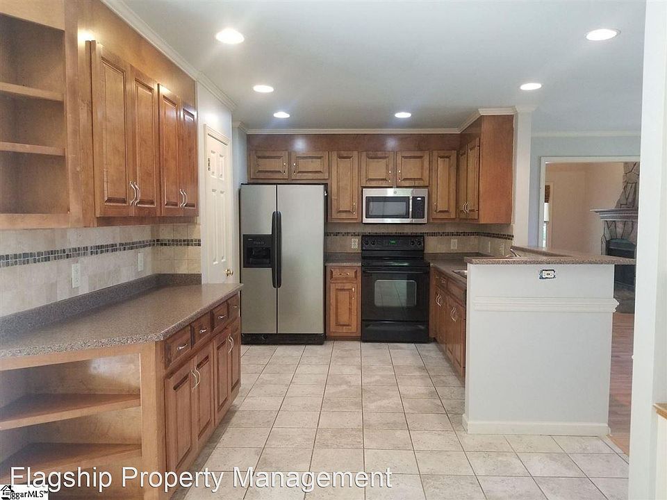 1029 Powderhorn Rd, Simpsonville, SC 29681 Zillow