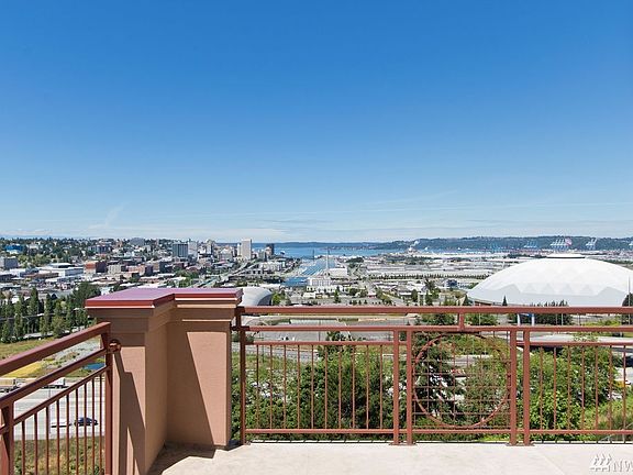 Soak in the panoramic views from your large corner balcony - the best in the entire complex!