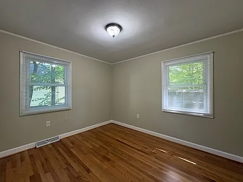 408 Wilson St — Photo 11