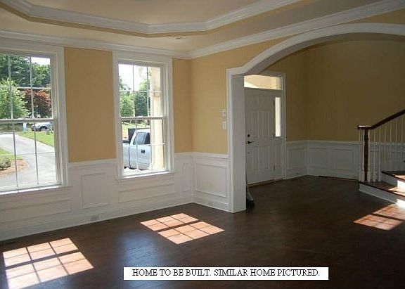 3rd image of 14 Martins Ct