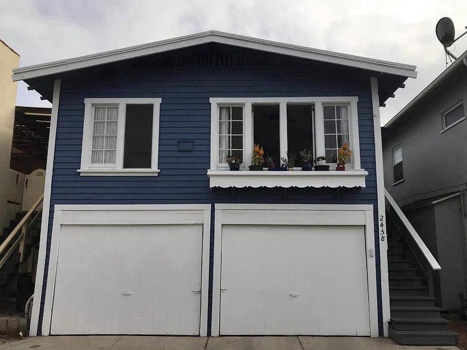 1st image of 2458 Palm Dr