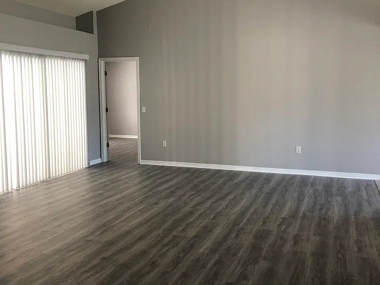 126 Oak Promenade Ct — Photo 11