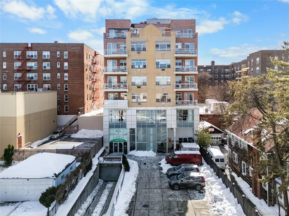 141-52 33rd Avenue #3C, Flushing, NY 11354