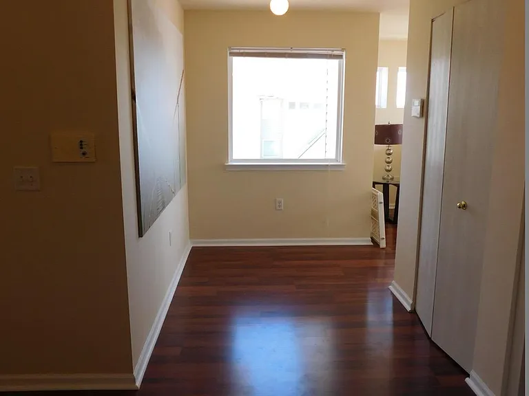 821 Brandon Ave — Photo 17