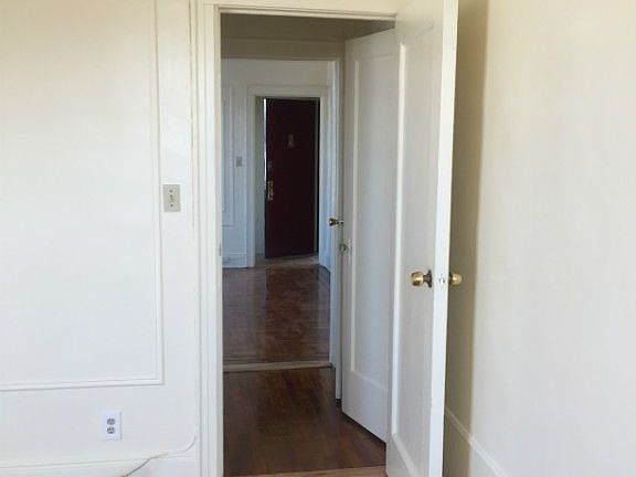5th image of 20 E 32nd St APT D4