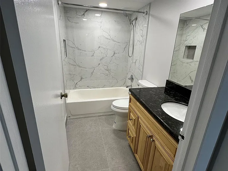6549 Somerset Dr #106 — Photo 9